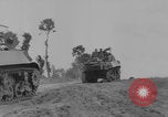 Immagine di L'esercito canadese avanza a Caen Caen Francia, 1944, secondo 29 filmato di repertorio 65675079310