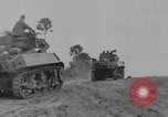 Immagine di L'esercito canadese avanza a Caen Caen Francia, 1944, secondo 31 filmato di repertorio 65675079310
