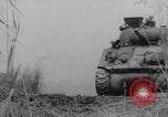 Immagine di L'esercito canadese avanza a Caen Caen Francia, 1944, secondo 36 filmato di repertorio 65675079310