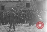 Image Les prisonniers allemands ont frissisé la deuxième Guerre mondiale en France Saint Lo France, 1944, de la seconde 7 séquences d'archives historiques vidéo 65675079322