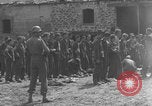 Image Les prisonniers allemands ont frissisé la deuxième Guerre mondiale en France Saint Lo France, 1944, de la seconde 9 séquences d'archives historiques vidéo 65675079322