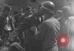 Image Les prisonniers allemands ont frissisé la deuxième Guerre mondiale en France Saint Lo France, 1944, de la seconde 17 séquences d'archives historiques vidéo 65675079322