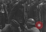 Image Les prisonniers allemands ont frissisé la deuxième Guerre mondiale en France Saint Lo France, 1944, de la seconde 25 séquences d'archives historiques vidéo 65675079322