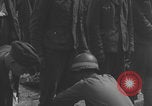 Image Les prisonniers allemands ont frissisé la deuxième Guerre mondiale en France Saint Lo France, 1944, de la seconde 26 séquences d'archives historiques vidéo 65675079322