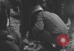Image Les prisonniers allemands ont frissisé la deuxième Guerre mondiale en France Saint Lo France, 1944, de la seconde 29 séquences d'archives historiques vidéo 65675079322