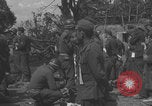 Image Les prisonniers allemands ont frissisé la deuxième Guerre mondiale en France Saint Lo France, 1944, de la seconde 41 séquences d'archives historiques vidéo 65675079322