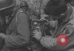 Image Radio allemande déchirée Fu G Saint Lo France, 1944, de la seconde 20 séquences d'archives historiques vidéo 65675079325