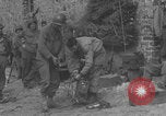 Image Radio allemande déchirée Fu G Saint Lo France, 1944, de la seconde 43 séquences d'archives historiques vidéo 65675079325