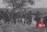 Image Les soldats allemands marchaient Aisne France, 1940, de la seconde 38 séquences d'archives historiques vidéo 65675079326