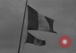Standbild Das französische Panzerkanzel Marine Regiment bereitet Fahrzeuge vor Europa, 1944, aus Sekunde 12 historischem Filmmaterial Videoclip 65675079337
