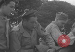 Standbild Das französische Panzerkanzel Marine Regiment bereitet Fahrzeuge vor Europa, 1944, aus Sekunde 52 historischem Filmmaterial Videoclip 65675079337