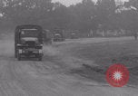 Immagine di Libero convoglio francese le Haye Du Puits WW2 La Haye Du Puits Francia, 1944, secondo 46 filmato di repertorio 65675079375