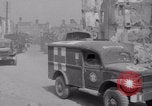 Immagine di Libero convoglio francese di ambulanza Periers Periers Francia, 1944, secondo 46 filmato di repertorio 65675079377