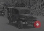 Immagine di Libero convoglio francese di ambulanza Periers Periers Francia, 1944, secondo 52 filmato di repertorio 65675079378
