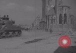 Immagine di I carri armati francesi in omaggio arrivano a Periers Periers Francia, 1944, secondo 11 filmato di repertorio 65675079379