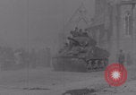 Immagine di I carri armati francesi in omaggio arrivano a Periers Periers Francia, 1944, secondo 33 filmato di repertorio 65675079379