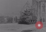 Immagine di I carri armati francesi in omaggio arrivano a Periers Periers Francia, 1944, secondo 42 filmato di repertorio 65675079379