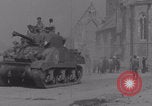 Immagine di I carri armati francesi in omaggio arrivano a Periers Periers Francia, 1944, secondo 44 filmato di repertorio 65675079379