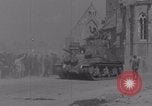 Immagine di I carri armati francesi in omaggio arrivano a Periers Periers Francia, 1944, secondo 48 filmato di repertorio 65675079379