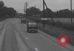 Standbild Free French 2nd Armored Division Konvoi England Southampton England, 1944, aus Sekunde 9 historischem Filmmaterial Videoclip 65675079382