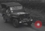 Standbild Free French 2nd Armored Division Konvoi England Southampton England, 1944, aus Sekunde 21 historischem Filmmaterial Videoclip 65675079382