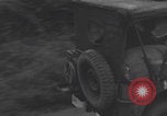 Standbild Free French 2nd Armored Division Konvoi England Southampton England, 1944, aus Sekunde 24 historischem Filmmaterial Videoclip 65675079382