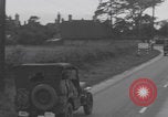 Standbild Free French 2nd Armored Division Konvoi England Southampton England, 1944, aus Sekunde 26 historischem Filmmaterial Videoclip 65675079382