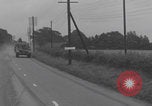 Standbild Free French 2nd Armored Division Konvoi England Southampton England, 1944, aus Sekunde 35 historischem Filmmaterial Videoclip 65675079382