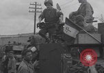 Immagine di Francese libero seconda divisione corazzata e ufficiali navali si incontrano Southampton, Inghilterra, 1944, secondo 56 filmato di repertorio 65675079383