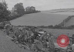 Immagine di Francese libero 2° Armored Division truppe di raccolta Southampton, Inghilterra, 1944, secondo 53 filmato di repertorio 65675079384