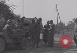 Standbild Free French 2nd Armored Division Ballon Frankreich Ballon Frankreich, 1944, aus Sekunde 5 historischem Filmmaterial Videoclip 65675079392