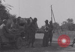 Standbild Free French 2nd Armored Division Ballon Frankreich Ballon Frankreich, 1944, aus Sekunde 7 historischem Filmmaterial Videoclip 65675079392