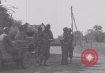 Standbild Free French 2nd Armored Division Ballon Frankreich Ballon Frankreich, 1944, aus Sekunde 8 historischem Filmmaterial Videoclip 65675079392