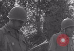 Standbild Free French 2nd Armored Division Ballon Frankreich Ballon Frankreich, 1944, aus Sekunde 11 historischem Filmmaterial Videoclip 65675079392