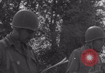 Standbild Free French 2nd Armored Division Ballon Frankreich Ballon Frankreich, 1944, aus Sekunde 13 historischem Filmmaterial Videoclip 65675079392