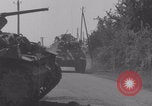 Standbild Free French 2nd Armored Division Ballon Frankreich Ballon Frankreich, 1944, aus Sekunde 23 historischem Filmmaterial Videoclip 65675079392