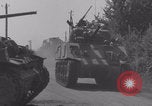 Standbild Free French 2nd Armored Division Ballon Frankreich Ballon Frankreich, 1944, aus Sekunde 26 historischem Filmmaterial Videoclip 65675079392