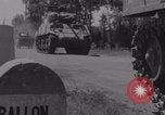 Standbild Free French 2nd Armored Division Ballon Frankreich Ballon Frankreich, 1944, aus Sekunde 47 historischem Filmmaterial Videoclip 65675079392