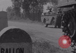 Standbild Free French 2nd Armored Division Ballon Frankreich Ballon Frankreich, 1944, aus Sekunde 56 historischem Filmmaterial Videoclip 65675079392
