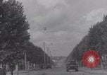 Immagine di M4 Sherman Tank Street lotta WW2 Antony Francia, 1944, secondo 8 filmato di repertorio 65675079399