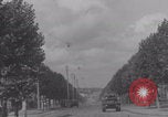 Immagine di M4 Sherman Tank Street lotta WW2 Antony Francia, 1944, secondo 10 filmato di repertorio 65675079399