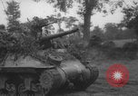 Image Tir de l'équipage d'artillerie en Normandie Normandie France, 1944, de la seconde 30 séquences d'archives historiques vidéo 65675079411
