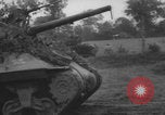 Image Tir de l'équipage d'artillerie en Normandie Normandie France, 1944, de la seconde 32 séquences d'archives historiques vidéo 65675079411