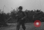 Image Tir de l'équipage d'artillerie en Normandie Normandie France, 1944, de la seconde 54 séquences d'archives historiques vidéo 65675079411