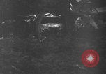 Standbild Bomberwrack Europa, 1944, aus Sekunde 4 historischem Filmmaterial Videoclip 65675079425