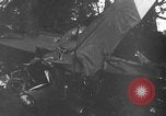 Standbild Bomberwrack Europa, 1944, aus Sekunde 20 historischem Filmmaterial Videoclip 65675079425