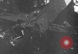 Standbild Bomberwrack Europa, 1944, aus Sekunde 24 historischem Filmmaterial Videoclip 65675079425