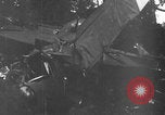 Standbild Bomberwrack Europa, 1944, aus Sekunde 26 historischem Filmmaterial Videoclip 65675079425
