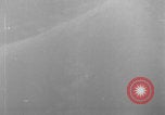 Standbild Bomberwrack Europa, 1944, aus Sekunde 41 historischem Filmmaterial Videoclip 65675079425