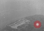 Standbild Bomberwrack Europa, 1944, aus Sekunde 44 historischem Filmmaterial Videoclip 65675079425